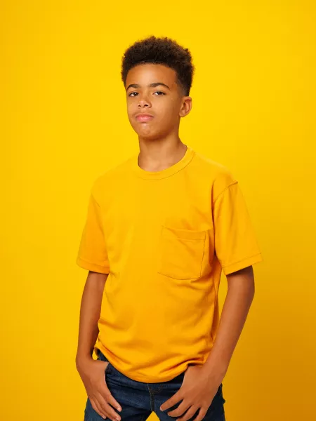 Ruben in a yellow t-shirt
